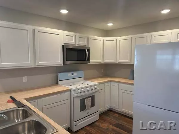 424 Spring, Adrian, MI 49221