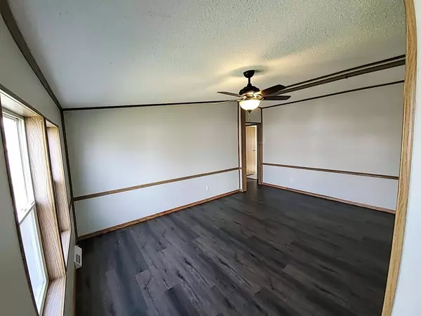 818 E State St, Mauston, WI 53948