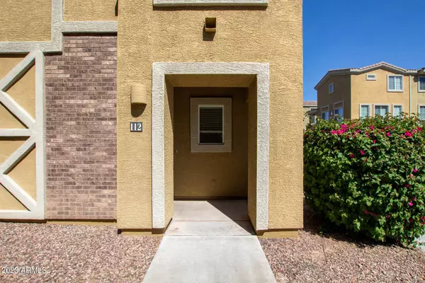 18250 N CAVE CREEK Road #112, Phoenix, AZ 85032