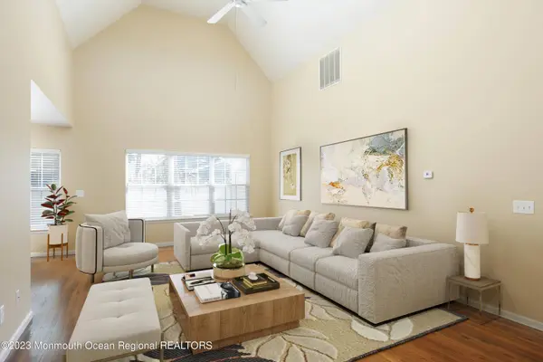 61 Princeton Avenue, Brick, NJ 08724