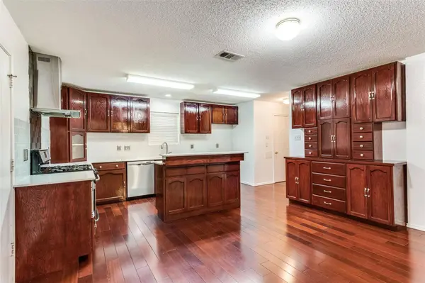 2071 Silverado Drive, Mesquite, TX 75181