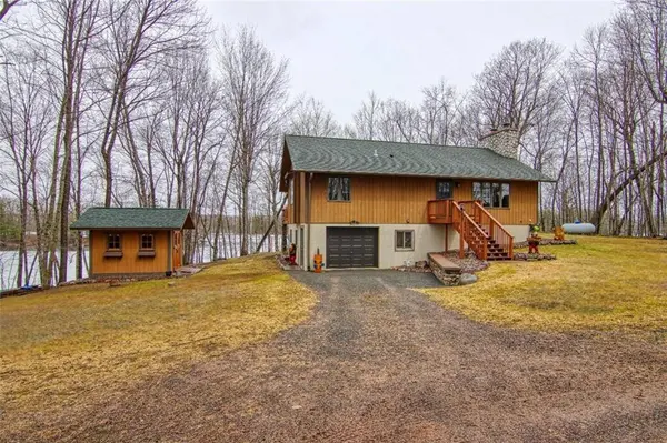 8214N Peninsula Lane, Hayward, WI 5843