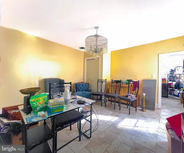 307 E TWENTY THIRD ST, Wilmington, DE 19802