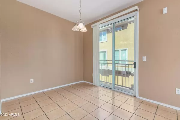 18250 N CAVE CREEK Road #112, Phoenix, AZ 85032