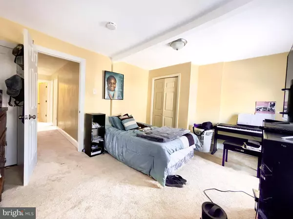 307 E TWENTY THIRD ST, Wilmington, DE 19802