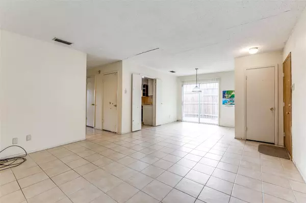 13933 Brookgreen Drive, Dallas, TX 75240