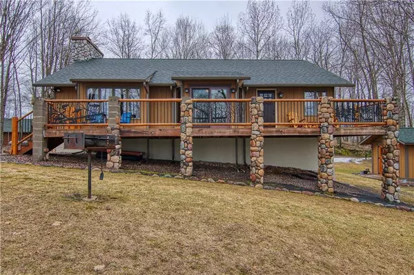 8214N Peninsula Lane, Hayward, WI 5843