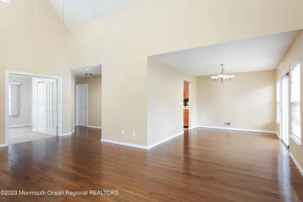 61 Princeton Avenue, Brick, NJ 08724