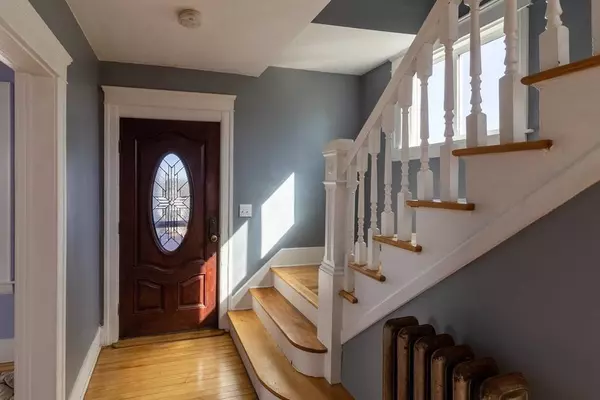 54 Wilkinson Street, Worcester, MA 01606