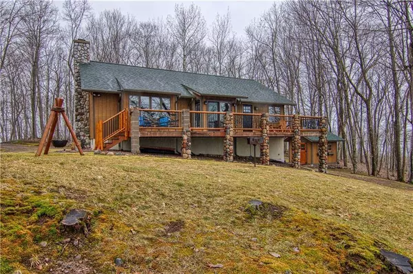 8214N Peninsula Lane, Hayward, WI 5843