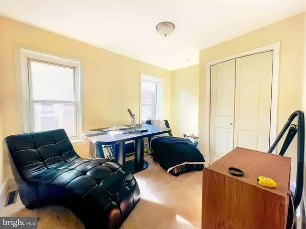 307 E TWENTY THIRD ST, Wilmington, DE 19802