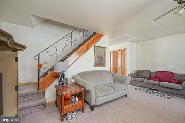 12645 MEDFORD RD, Philadelphia, PA 19154