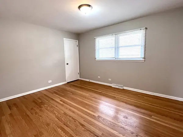 1252 Thomas Street, Homewood, IL 60430