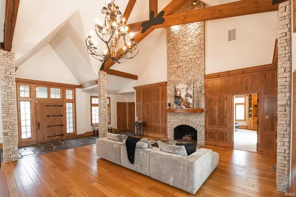 1644 N Russell Road, Bloomington, IN 47408-9637