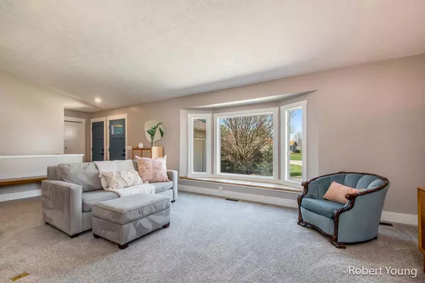 1872 Tulip Lane, Jenison, MI 49428