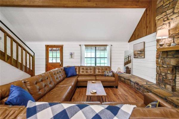 313 Post Oak Road, Broken Bow, OK 74728