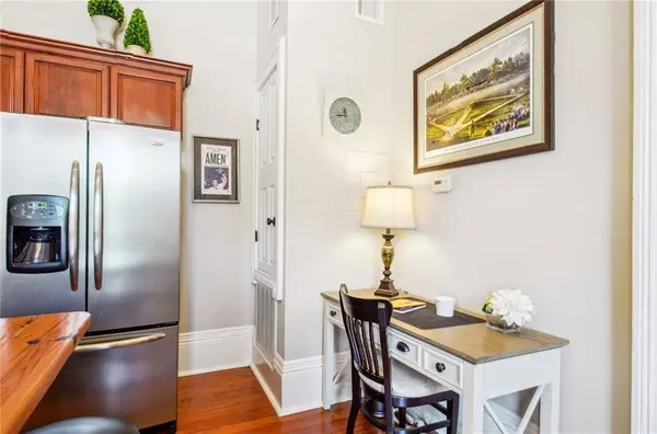 2222 CARONDELET ST #H, New Orleans, LA 70130