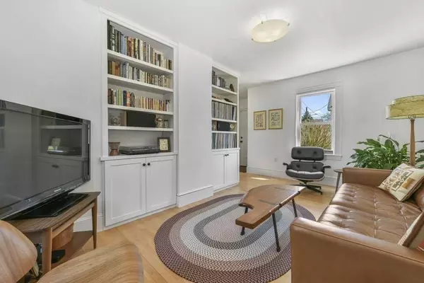 15 Hanson Street, Somerville, MA 02143