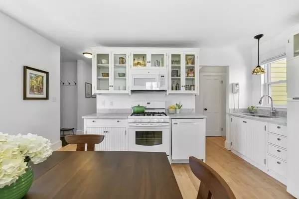 15 Hanson Street, Somerville, MA 02143