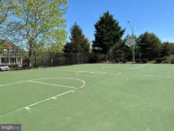 5943 FINCASTLE DR, Manassas, VA 20112