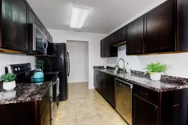 6406 Camelot, Rio Linda, CA 95673