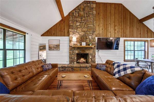 313 Post Oak Road, Broken Bow, OK 74728