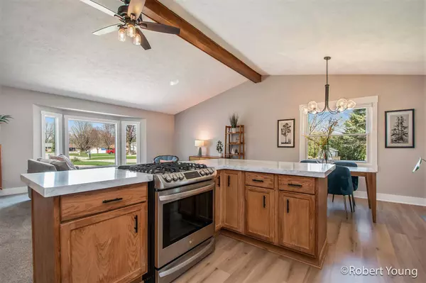 1872 Tulip Lane, Jenison, MI 49428