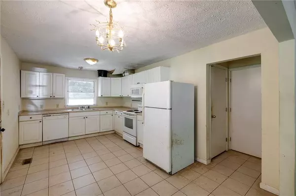 2142 Cloverdale DR SE, Atlanta, GA 30316