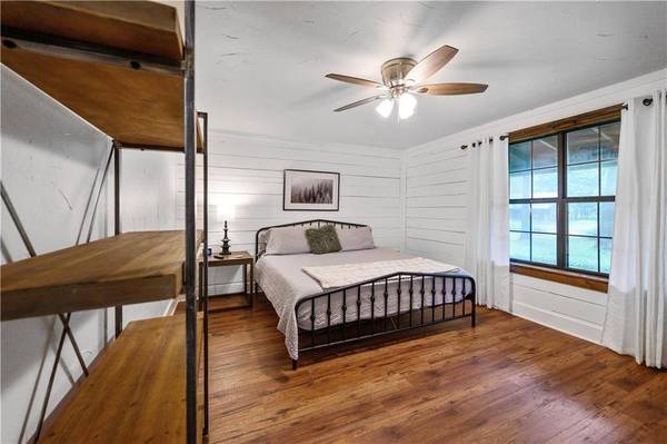 313 Post Oak Road, Broken Bow, OK 74728