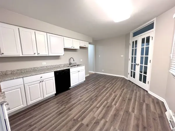 1252 Thomas Street, Homewood, IL 60430