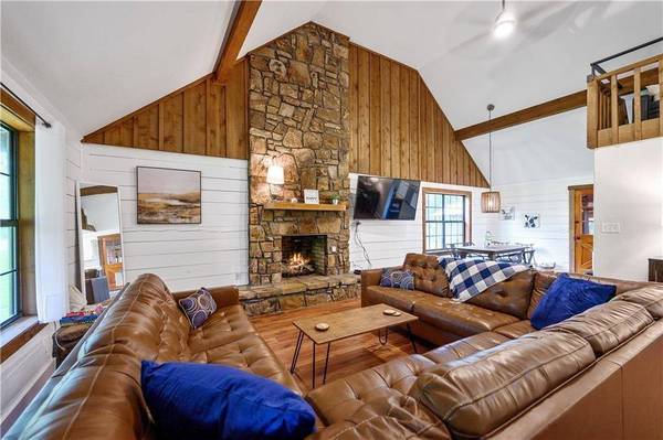 313 Post Oak Road, Broken Bow, OK 74728