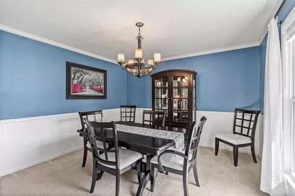 12824 W 77th ST, Lenexa, KS 66216