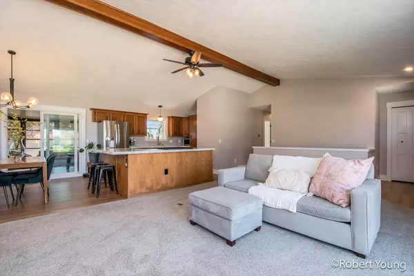 1872 Tulip Lane, Jenison, MI 49428