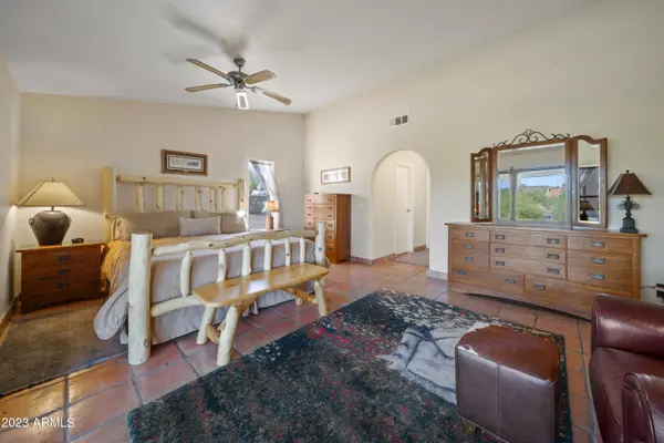 810 N SOPHIE BURDEN Road, Wickenburg, AZ 85390