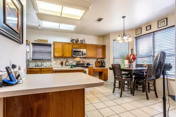 1545 Summers Drive, Cedar Hill, TX 75104