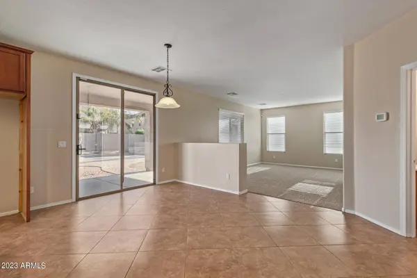 2279 W MILA Way, San Tan Valley, AZ 85142