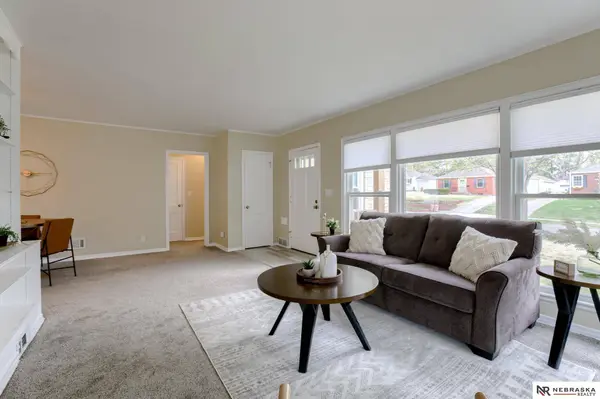 2210 Woodscrest Avenue, Lincoln, NE 68502