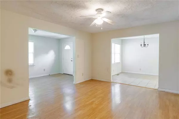 2142 Cloverdale DR SE, Atlanta, GA 30316