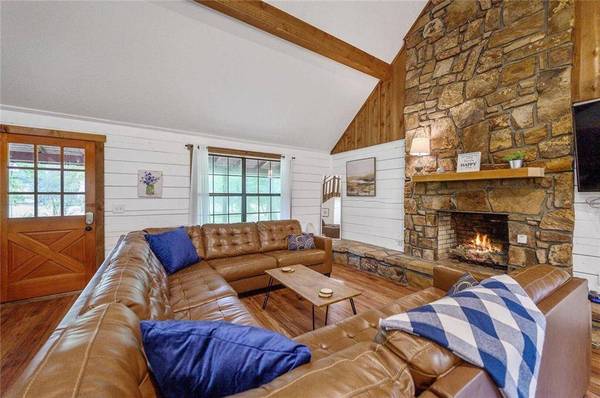 313 Post Oak Road, Broken Bow, OK 74728