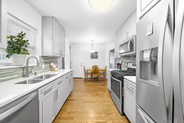 3631 N Oconto Avenue, Chicago, IL 60634