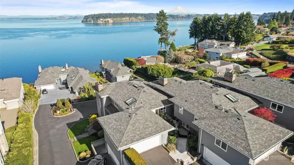 7221 Soundview DR NW #307, Gig Harbor, WA 98335