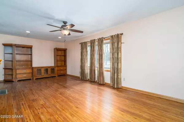 42427 170TH Street SW, East Grand Forks, MN 56721