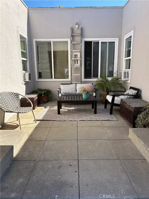 1271 W 9th ST, San Pedro, CA 90731