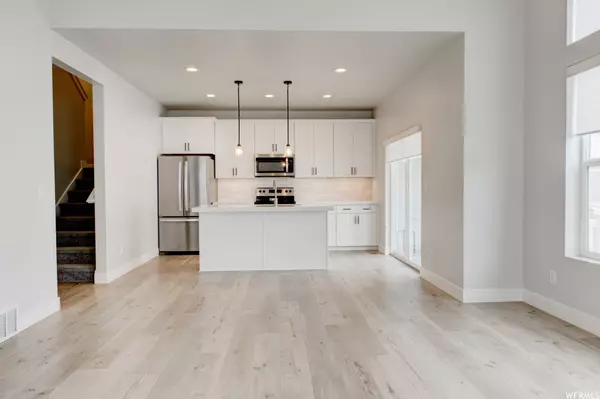 9707 N AARON AVE E, Eagle Mountain, UT 84005