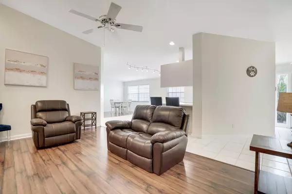 7043 Grassy Bay DR, West Palm Beach, FL 33411