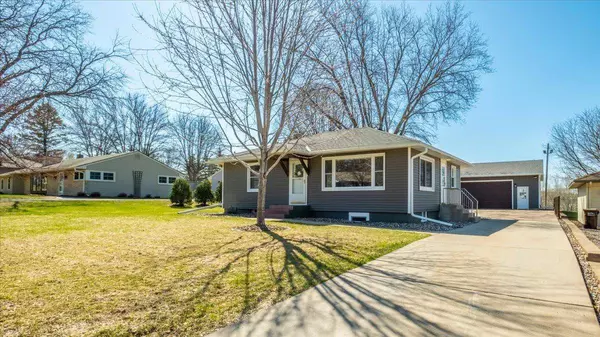 185 Loretto ST, Loretto, MN 55357