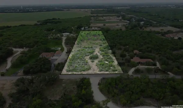 635 BEAVERS LN, Uvalde, TX 78801