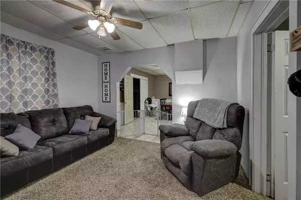 209 S Cherokee N/A, Girard, KS 66743