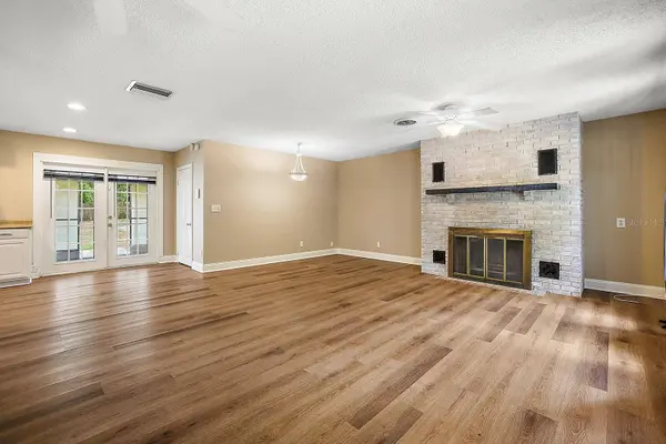 6013 SE 118TH PL, Belleview, FL 34420