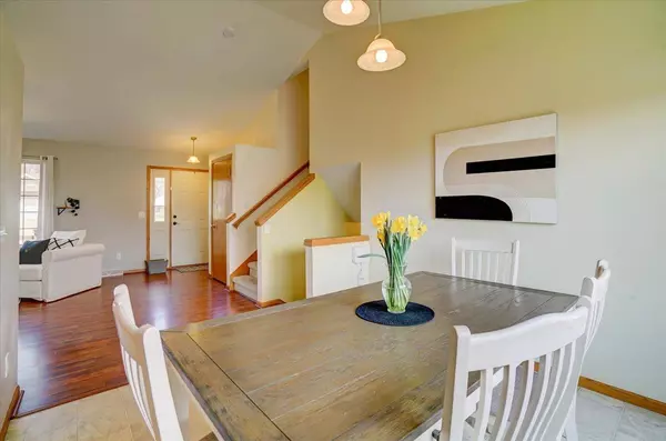 105 Weybridge Dr, Sun Prairie, WI 53590